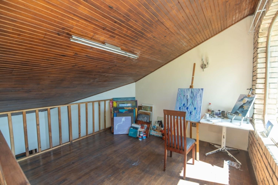 6 Bedroom Property for Sale in Walmer Heights Eastern Cape